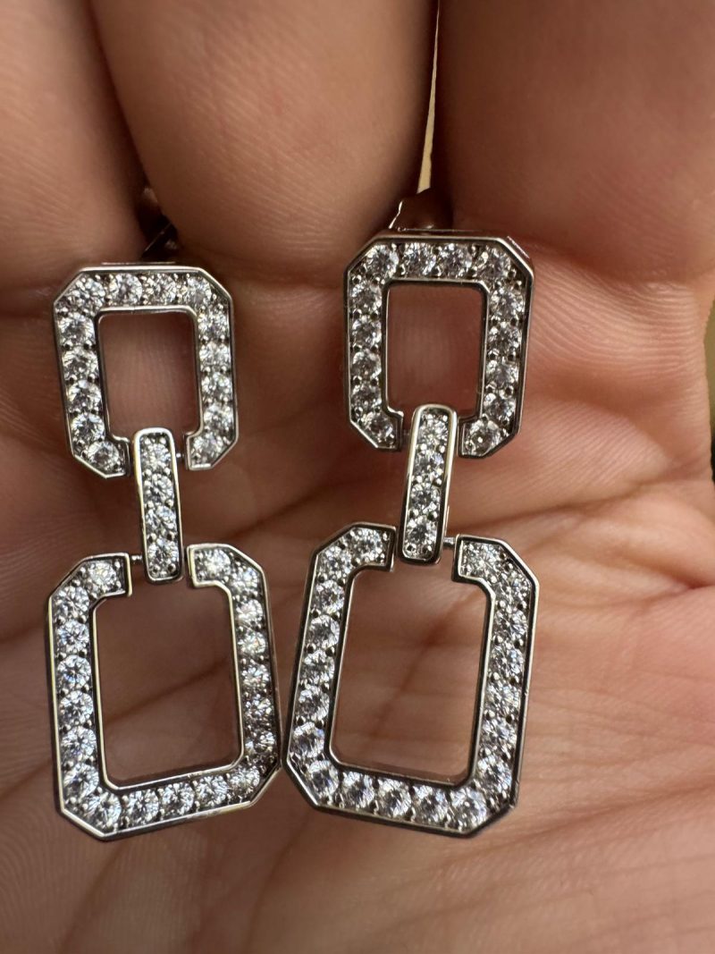 6a2c4a25-209f-4420-abcc-a710134b939b