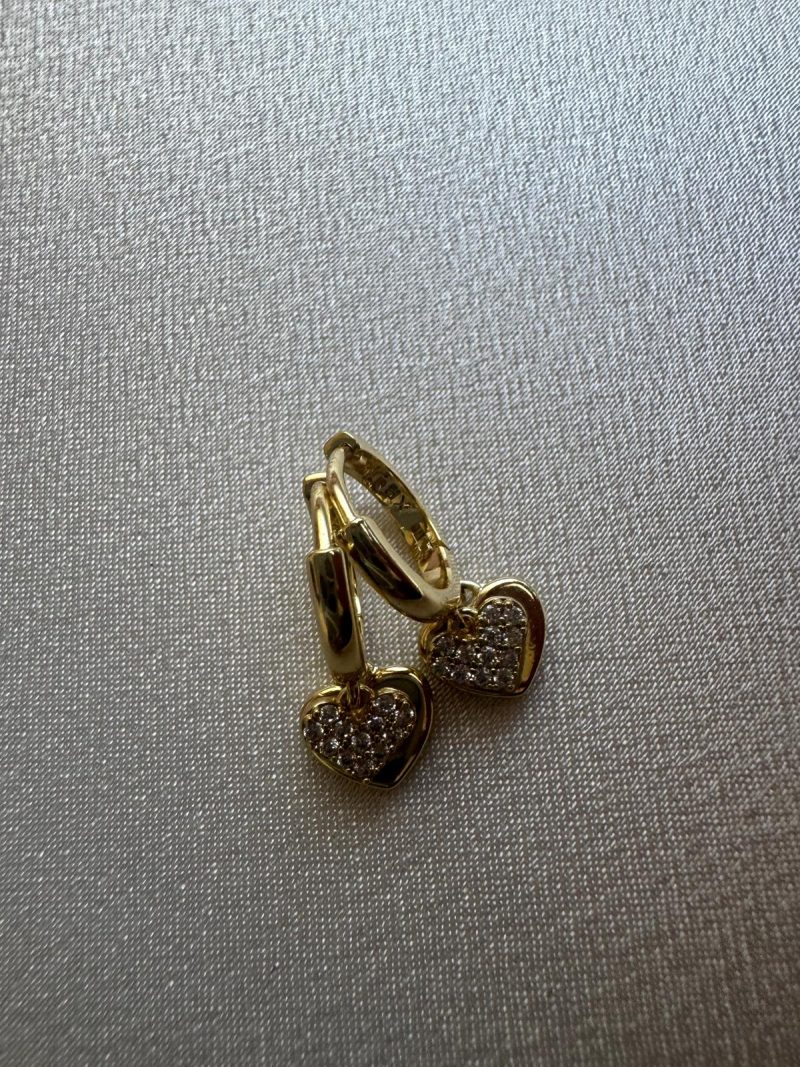 cd36cbb8-65b0-4cd1-b802-efaa77779989