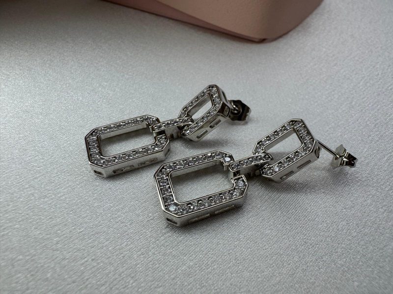 eb954e97-e917-4170-a4da-02ab0782547b