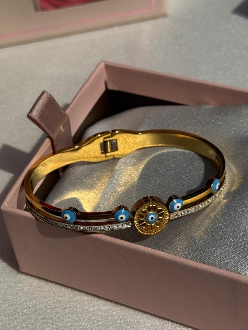 5b3b7179-6dd0-4006-a630-fb2f9c996d99