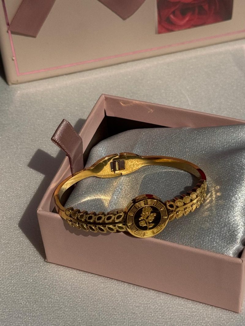 e192742f-2ee2-421c-971e-930d128c783a